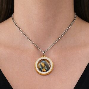 Vintage Mother Mary Religious Pendant Necklace Silver Tone 20” Chain 1” Medal